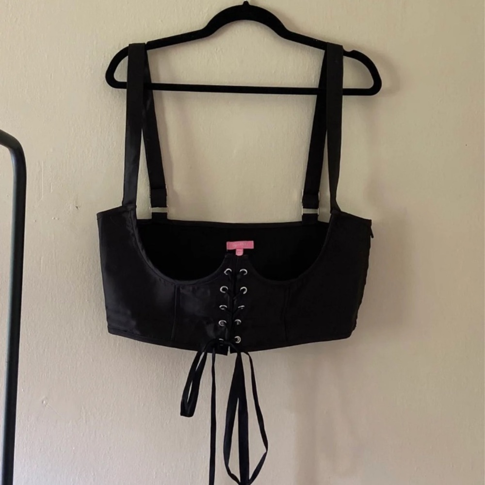 underbust corset
